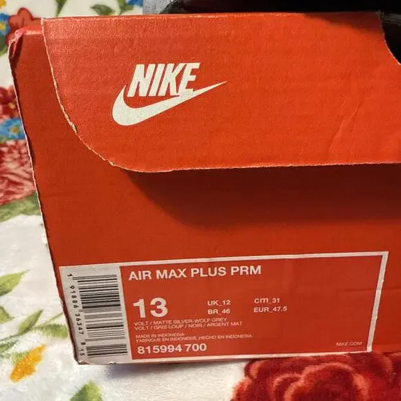 Nike Air Max Plus size 13 TN Neon Yellow Sneakers - Picture 7 of 7